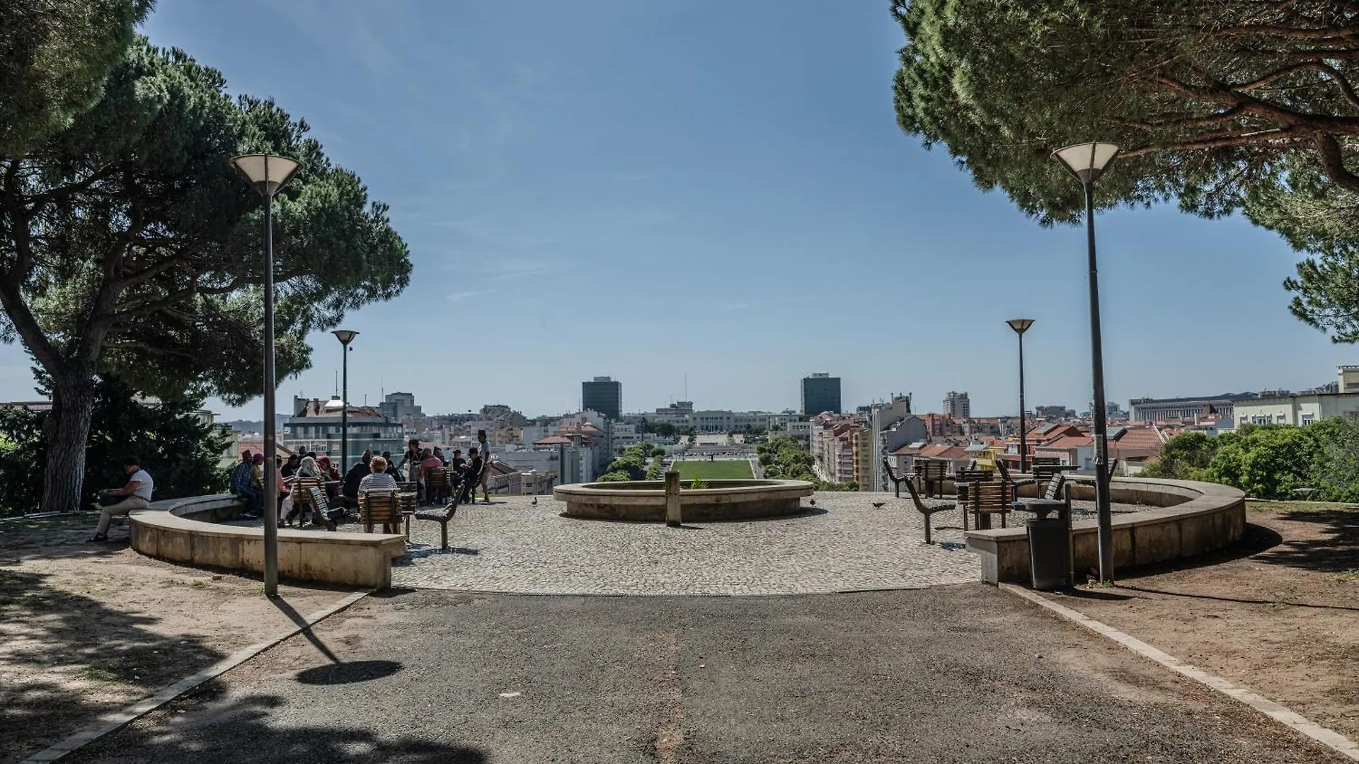 Terrace & Barbecue Apartment In Alameda Downtown Lisboa